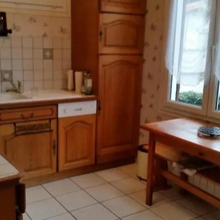 Maison Saint-georges-de-didonne, 4 Pieces, 7 Personnes - Fr-1-494-27 Holiday home *