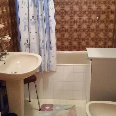 Maison Saint-georges-de-didonne, 4 Pieces, 7 Personnes - Fr-1-494-27 Holiday home *